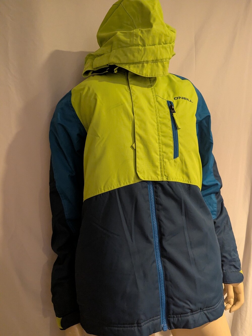 O' Neill Hawking Ski/Snowboard Jacket. Kids Size 12